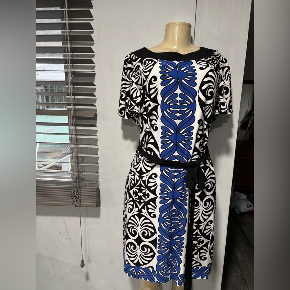 Nicole Black and White Dress